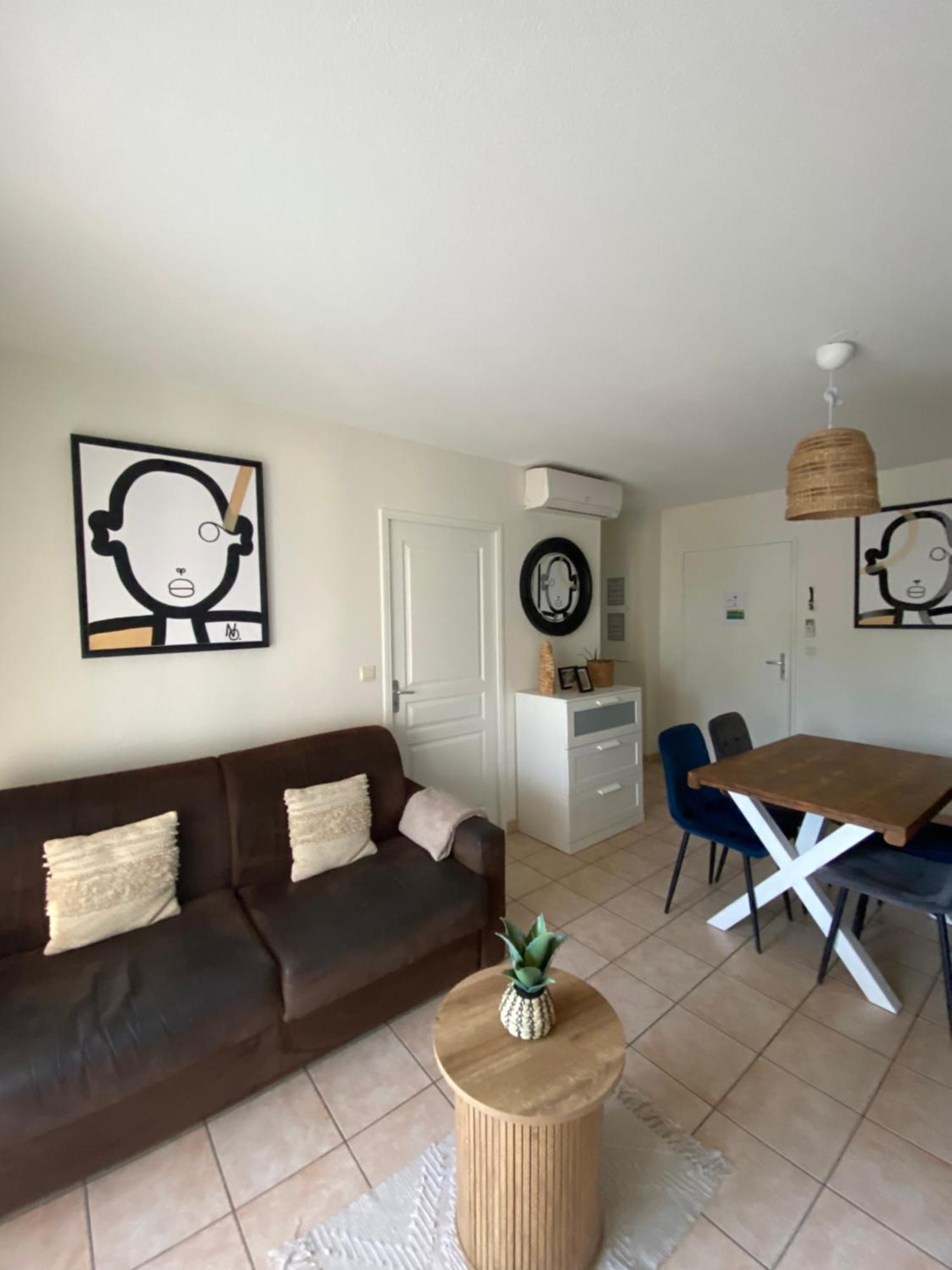 Sejour Evasion A Uzes Apartamento Exterior foto