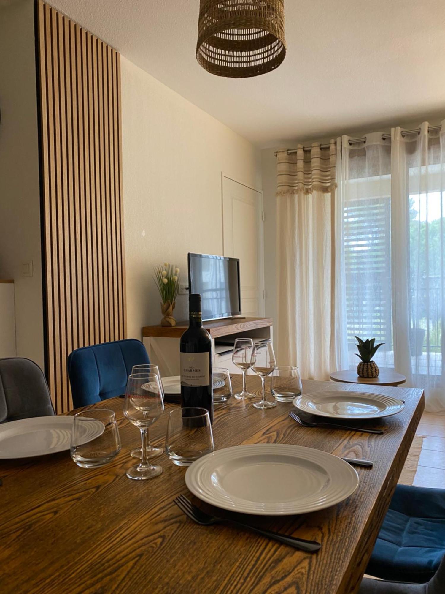 Sejour Evasion A Uzes Apartamento Exterior foto